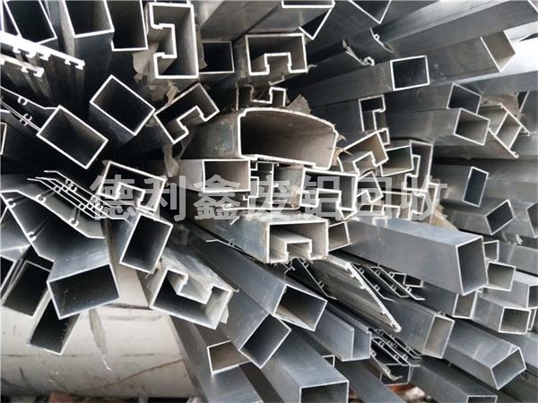 �U�X���հ���